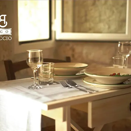 Borgo Mincuccio Bed and Breakfast 4*
